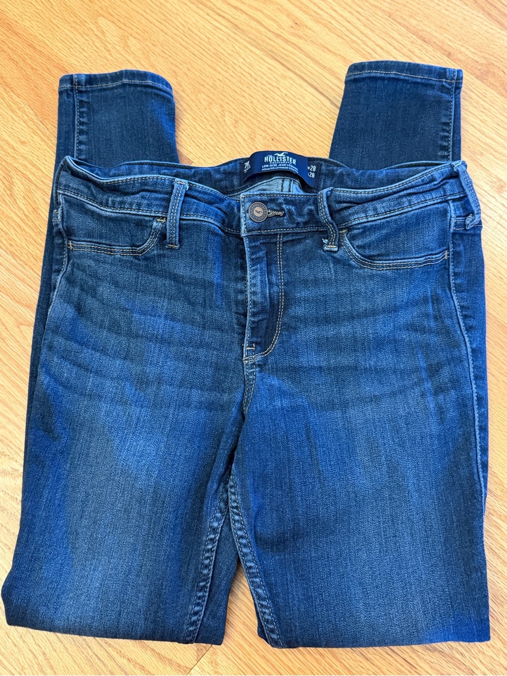 Hollister Women's Skinny Jeans in Deep Blue Wash